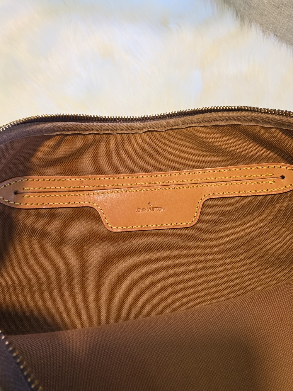 Louis Vuitton Monogram XL Travel Tote/weekender - Picture 8 of 14